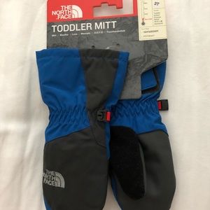 The North Face Toddler’s Mitt, Size 3T